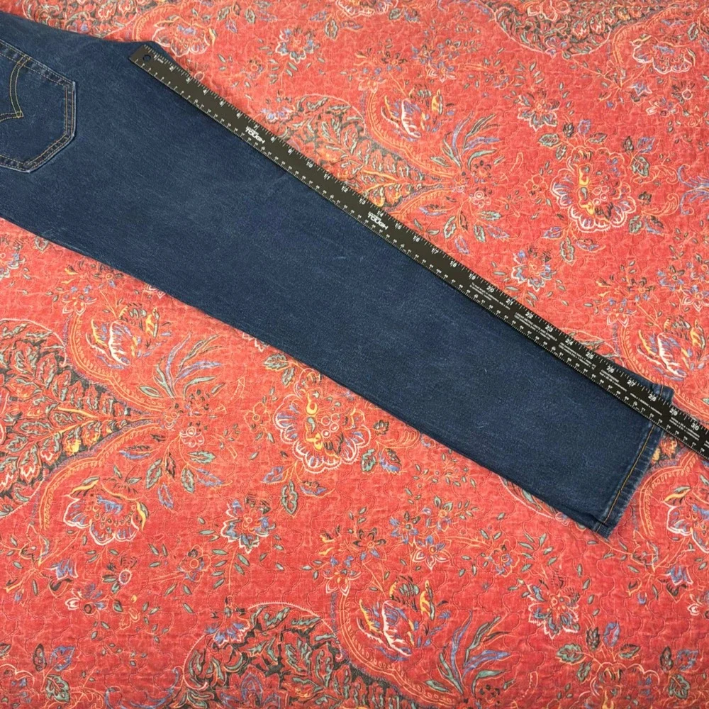 Levi Strauss & Co 511 Slim Fit Mens 32x30 Blue Jeans Excellent Condition